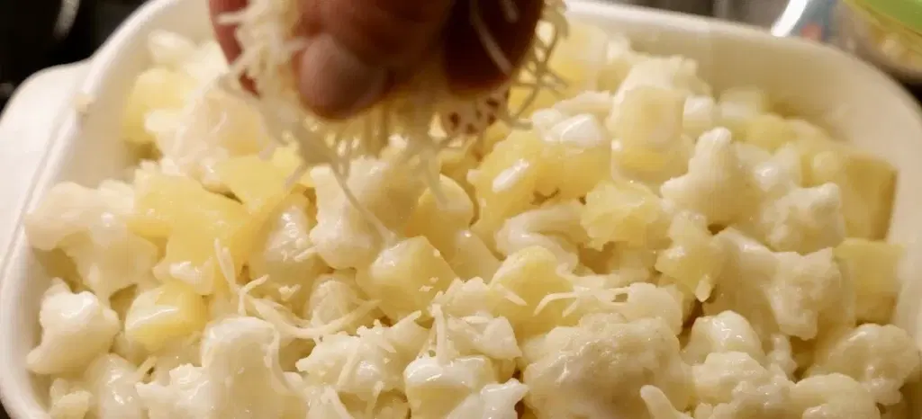Parsemer le gratin de gruyère